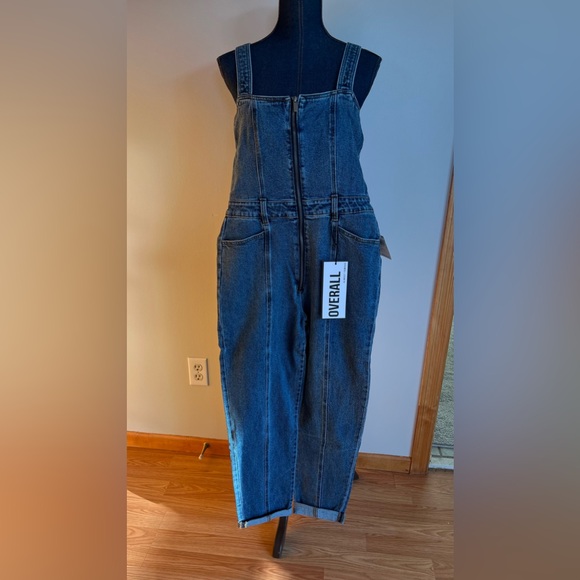 NWT denim overalls - Picture 3 of 5